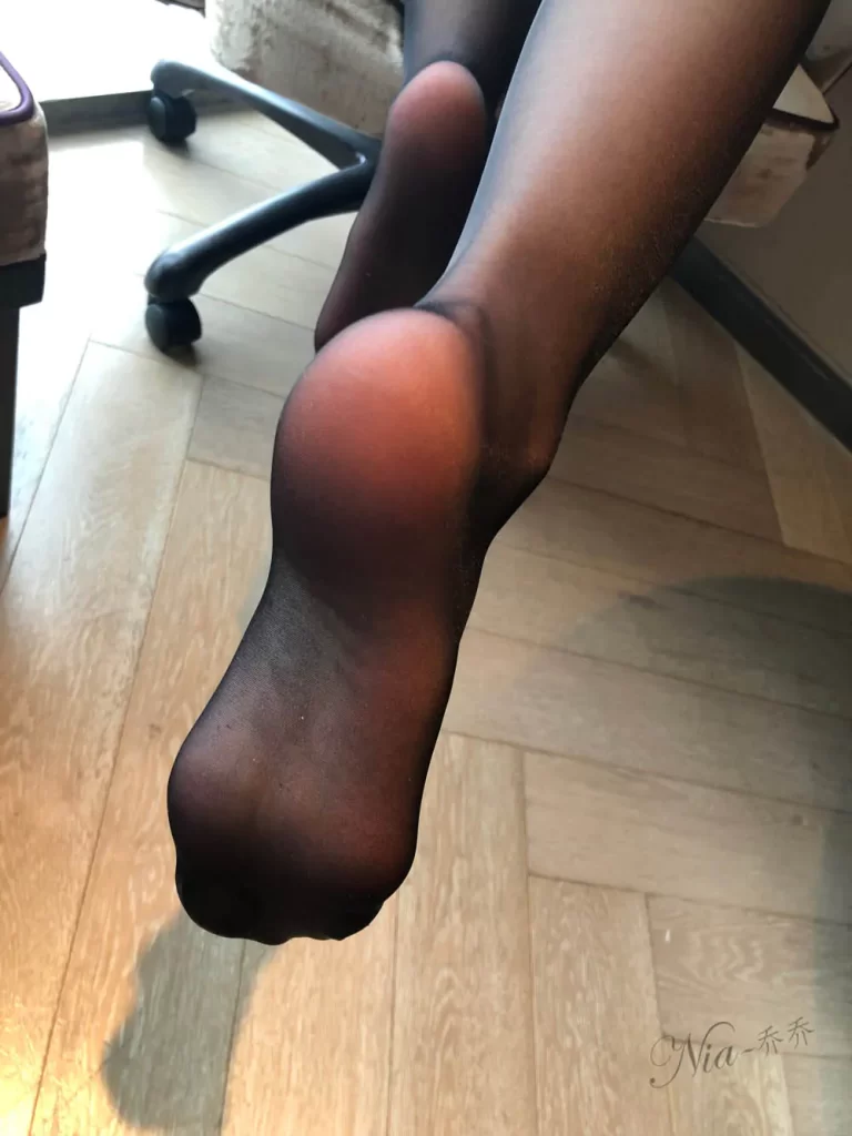 图片[12]-[合集]美脚博主《安乔乔》全套47期及视频[26G]-名站图库