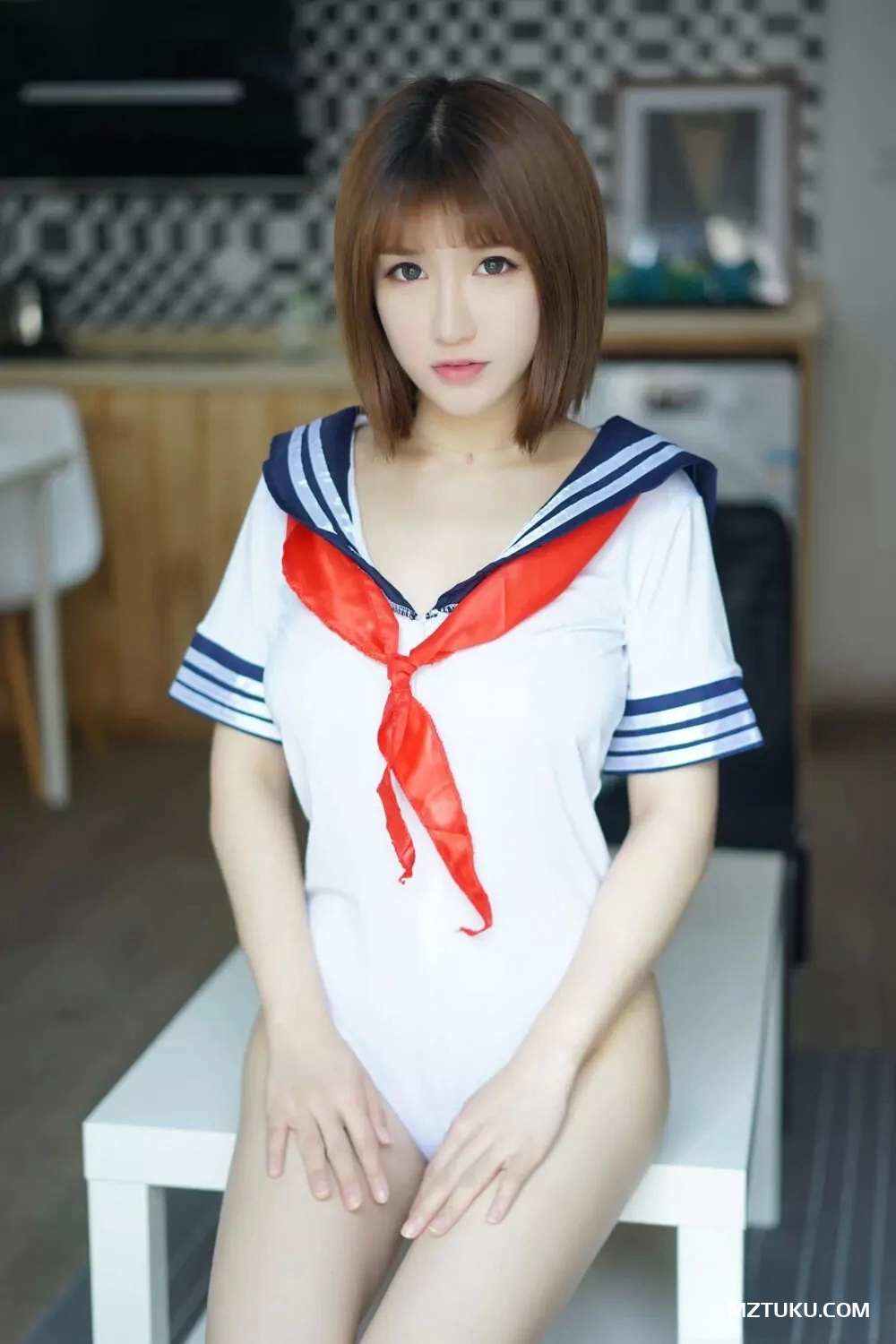 XIUREN秀人网K8傲娇萌萌之果女特工 [37P-132M]-名站图库