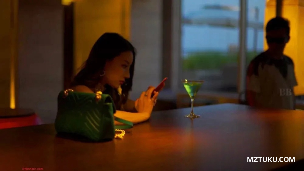 图片[1]-果哥作品-筱慧：酒吧捡尸筱慧酒吧喝大了白金版[1v-1.12G-19min]-名站图库