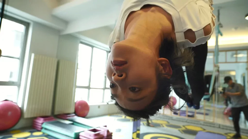 图片[7]-[明星]唐艺昕近距离拍摄瑜伽紧身高清视频[2v-3.95G-1080P]-名站图库