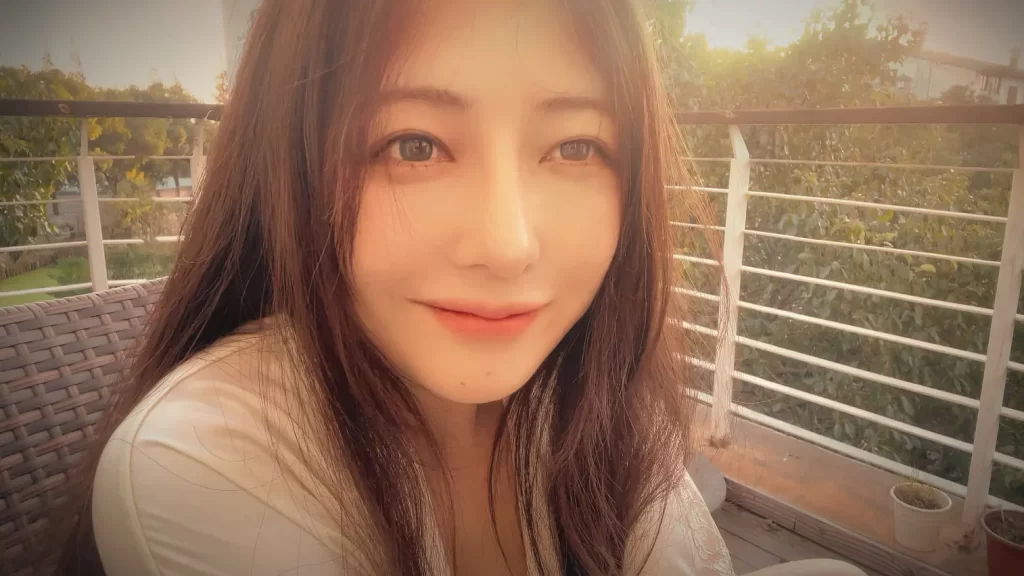 图片[1]-樱晚gigi 粉丝群收费视频写真5部[5V-2.32G]-名站图库