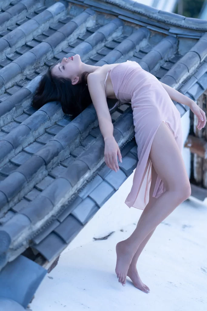 图片[4]-最新超人气嫩模阿朱(就是阿朱啊)天台屋顶露出摄影 性感酥乳窈窕身材 4K原版视频超细腻[105P+1V/4K 2.75G]-名站图库