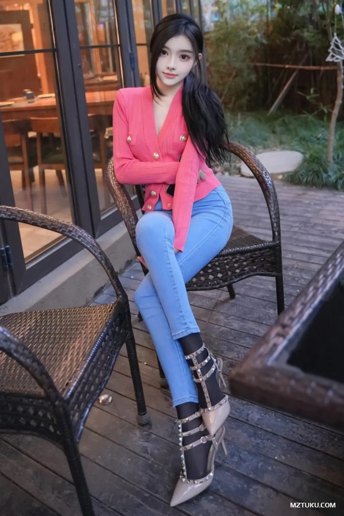 图片[1]-龙雪儿 – 内购无水印合集[3套-2024.8新发]-名站图库