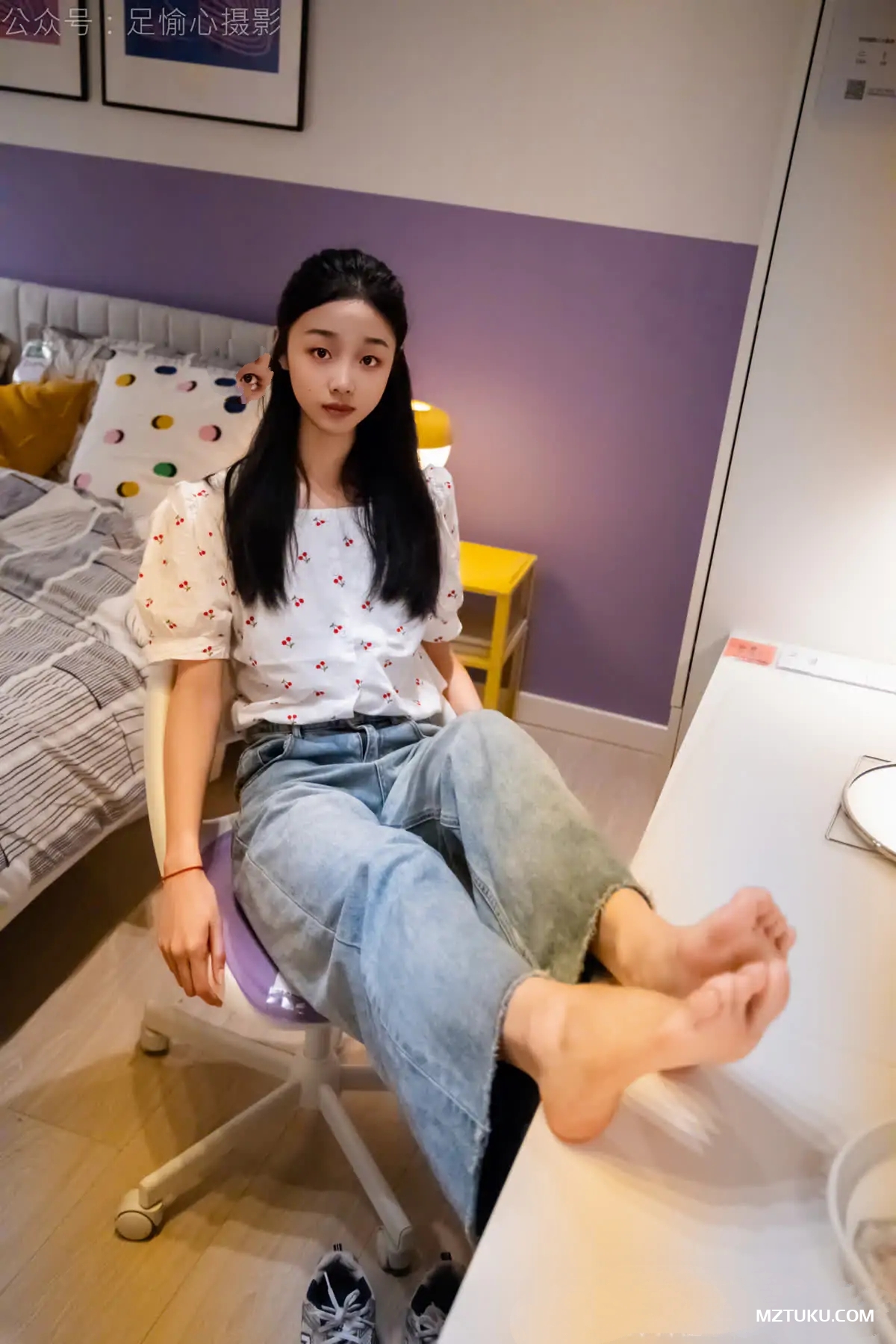 图片[12]-足愉心 – 少女美足美图视频24期[219G-2025.11]-名站图库