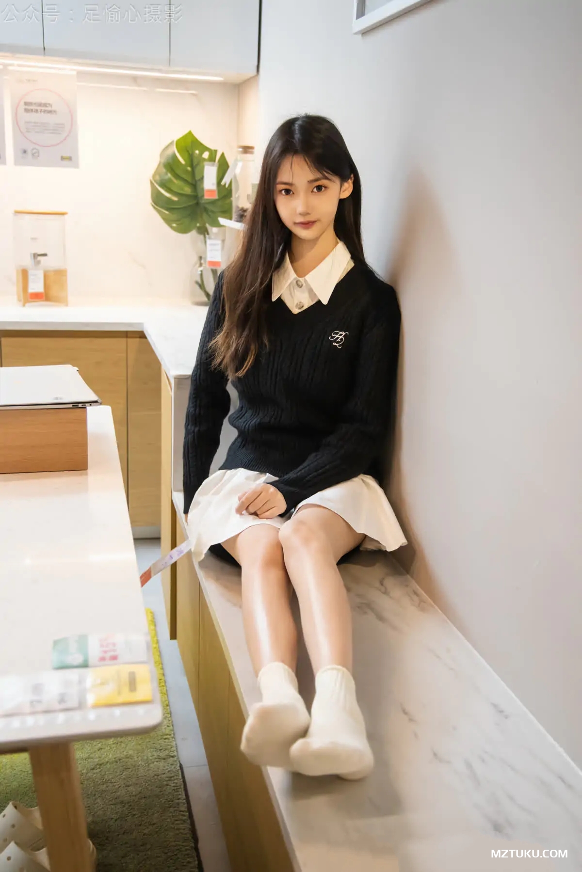 图片[17]-足愉心 – 少女美足美图视频24期[219G-2025.11]-名站图库